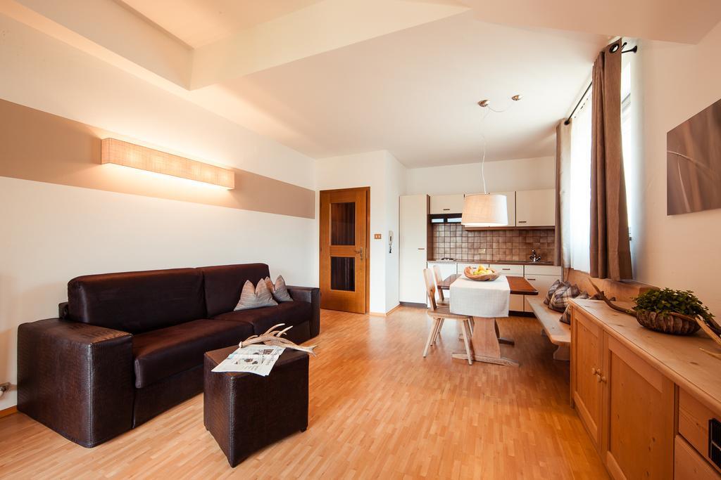 Siegi - Aparthotel & Retreat Parcines Kültér fotó