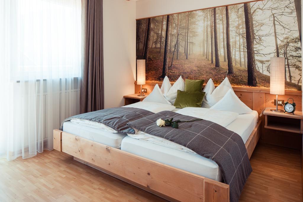 Siegi - Aparthotel & Retreat Parcines Kültér fotó
